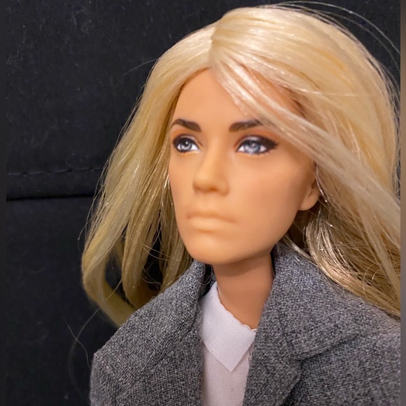 It’s Amber. - Picture 1 of 6